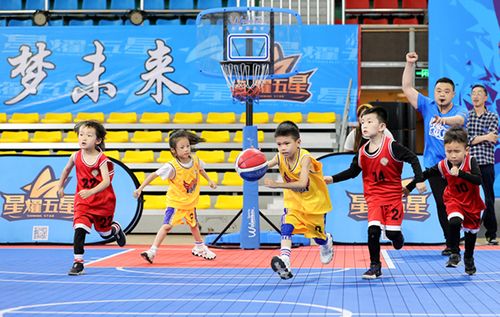 明晨！CCTV5不转，1平台直播NBA湖人VS绿军，詹姆斯+浓眉PK塔图姆